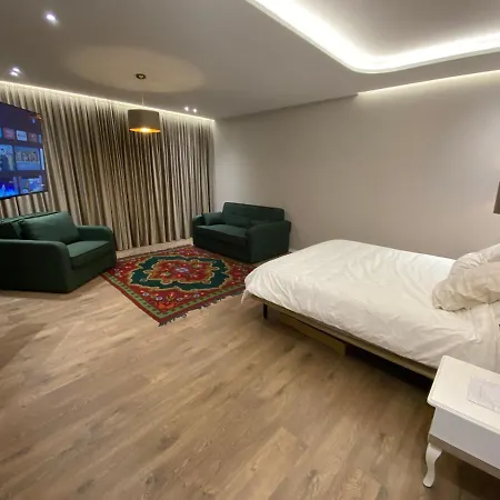 Vila-amo, Suites&rooms In Center