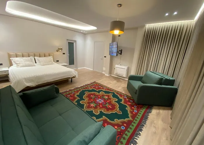 Vila-amo, Suites&rooms In Center 3* Tirana