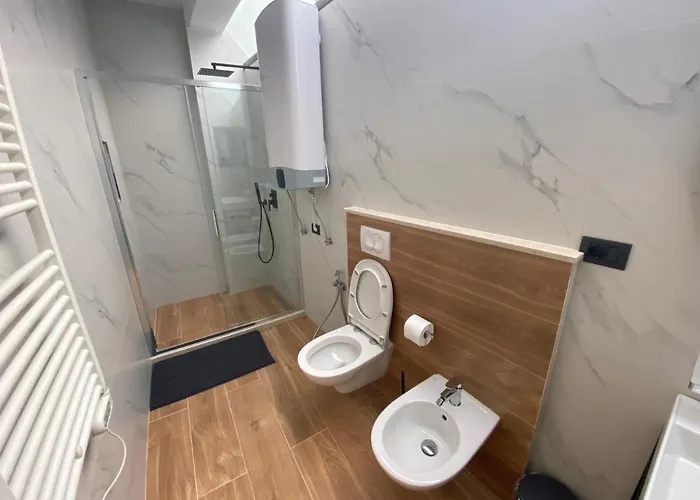 Alojamento de Acomodação e Pequeno-almoço Vila-amo, Suites&rooms In Center 3*