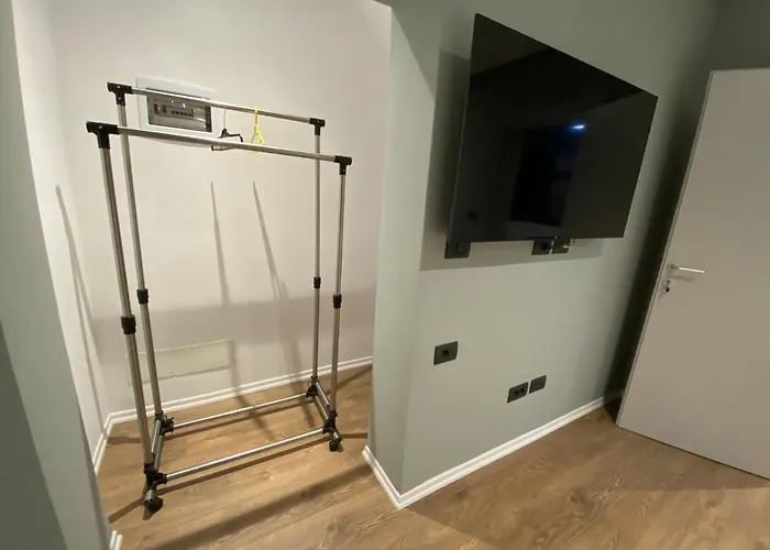 Bed and Breakfast Vila-amo, Suites&rooms In Center Τίρανα