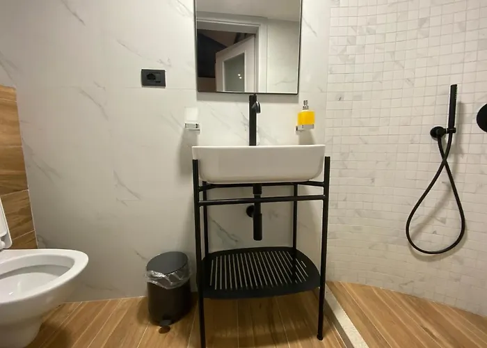 Vila-amo, Suites&rooms In Center Tirana